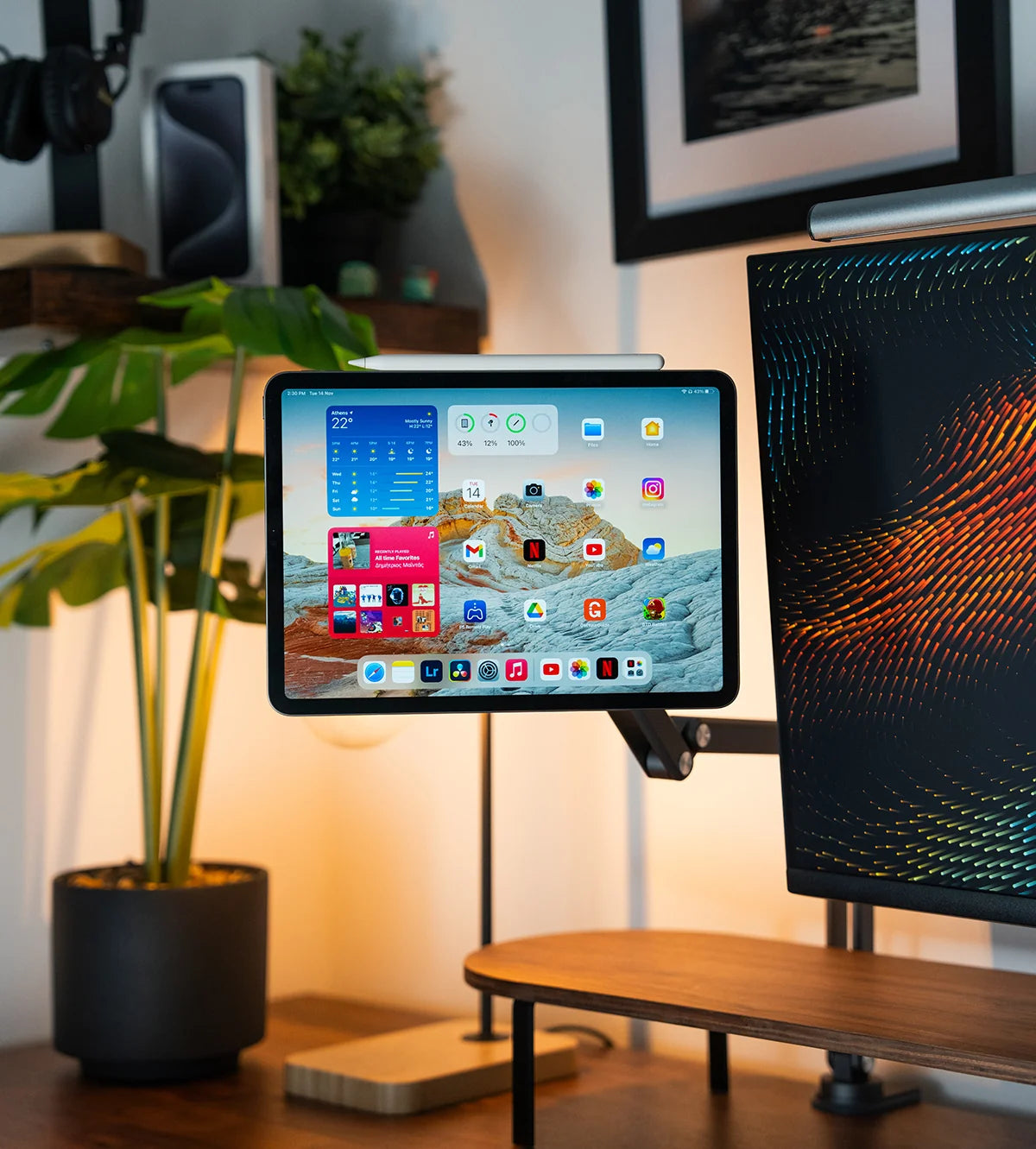 X36 Magnetic Flexible Stand for Ipad